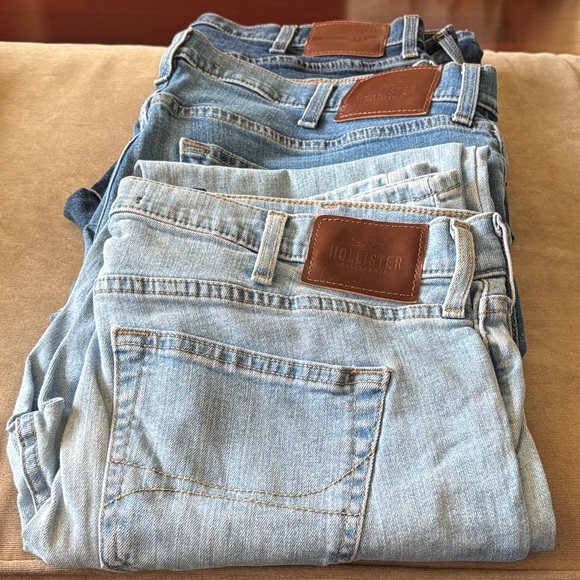 Hollister Men's Denim Jeans (Bulk of 3 Pairs) in Light Medium and Dark Blue